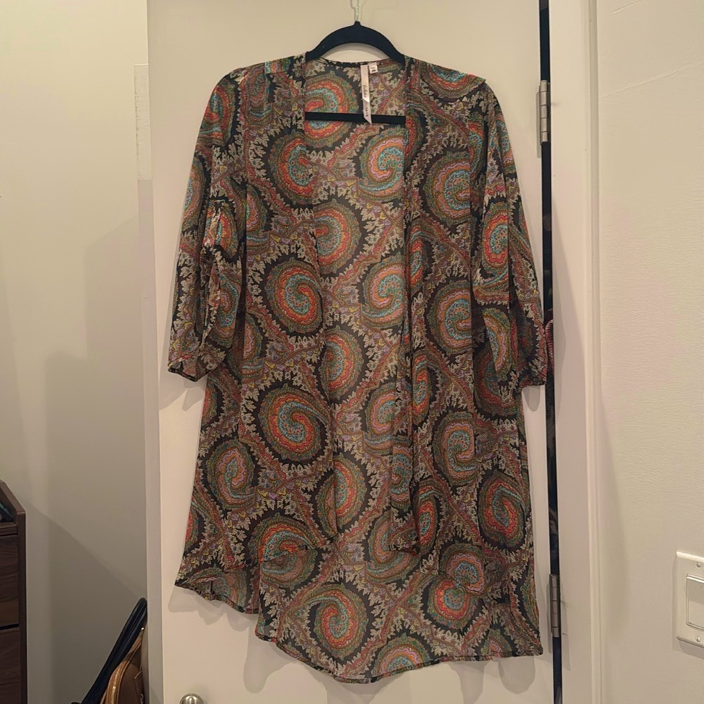 Gorgeous Vibrant Sheer Paisley Shawl